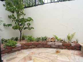 �J���t�H���j�A�X�^�C���K�[�f���{�H��F3