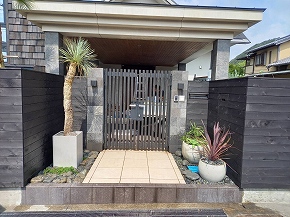 �J���t�H���j�A�X�^�C���K�[�f���{�H��F5